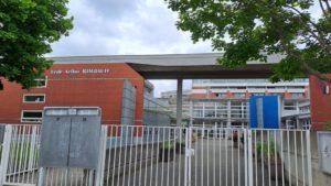 Lire la suite à propos de l’article « Maires insoumis, nous ferons du périscolaire un véritable service public d’éducation communale », par Sophia Chikirou et 91 candidats LFI aux municipales